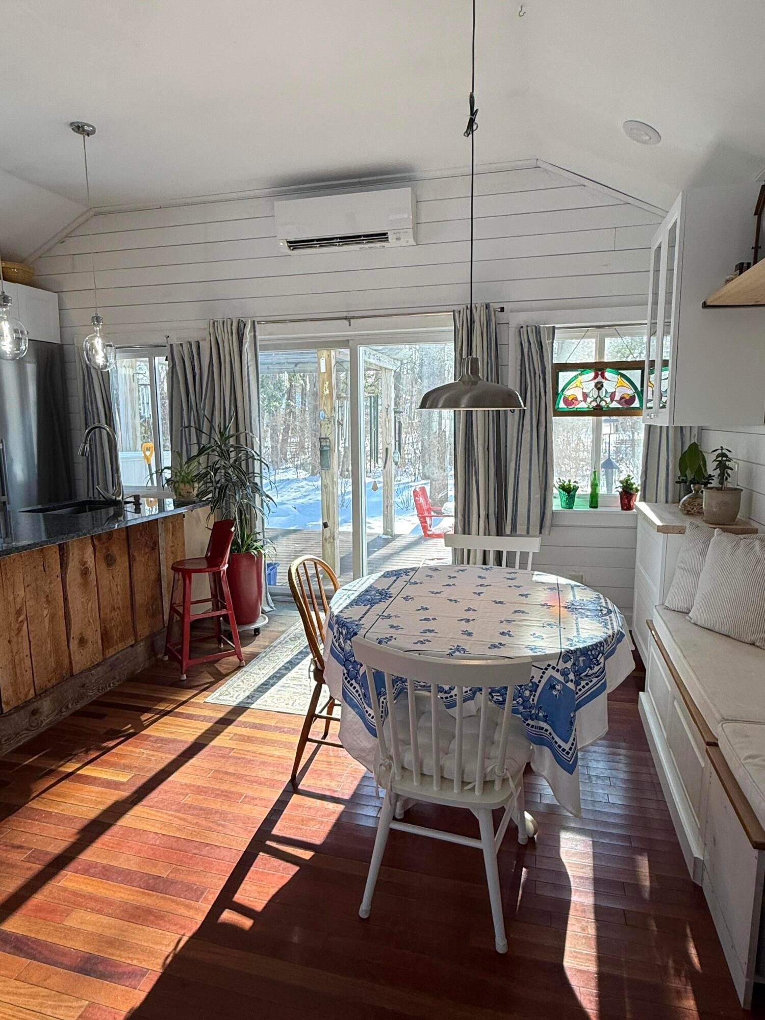 Ogunquit, Maine, 03907, United States, 6 Bedrooms Bedrooms, ,6 BathroomsBathrooms,Residential,Active,2012671