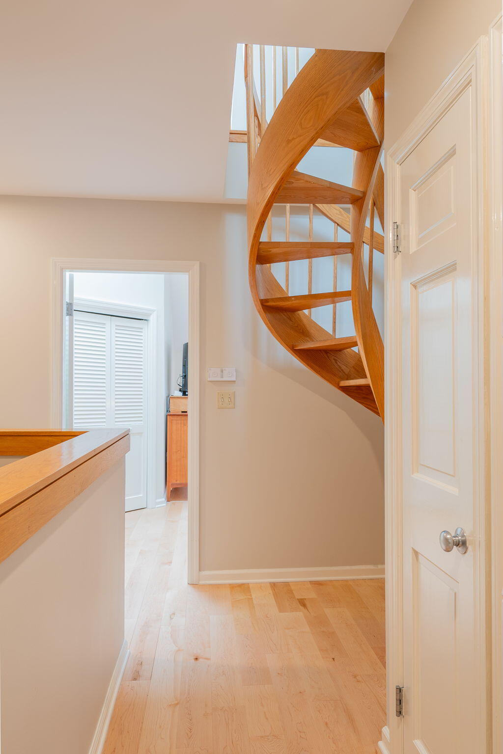 Portland, Maine, 04101, United States, 2 Bedrooms Bedrooms, ,3 BathroomsBathrooms,Residential,Active,1823987