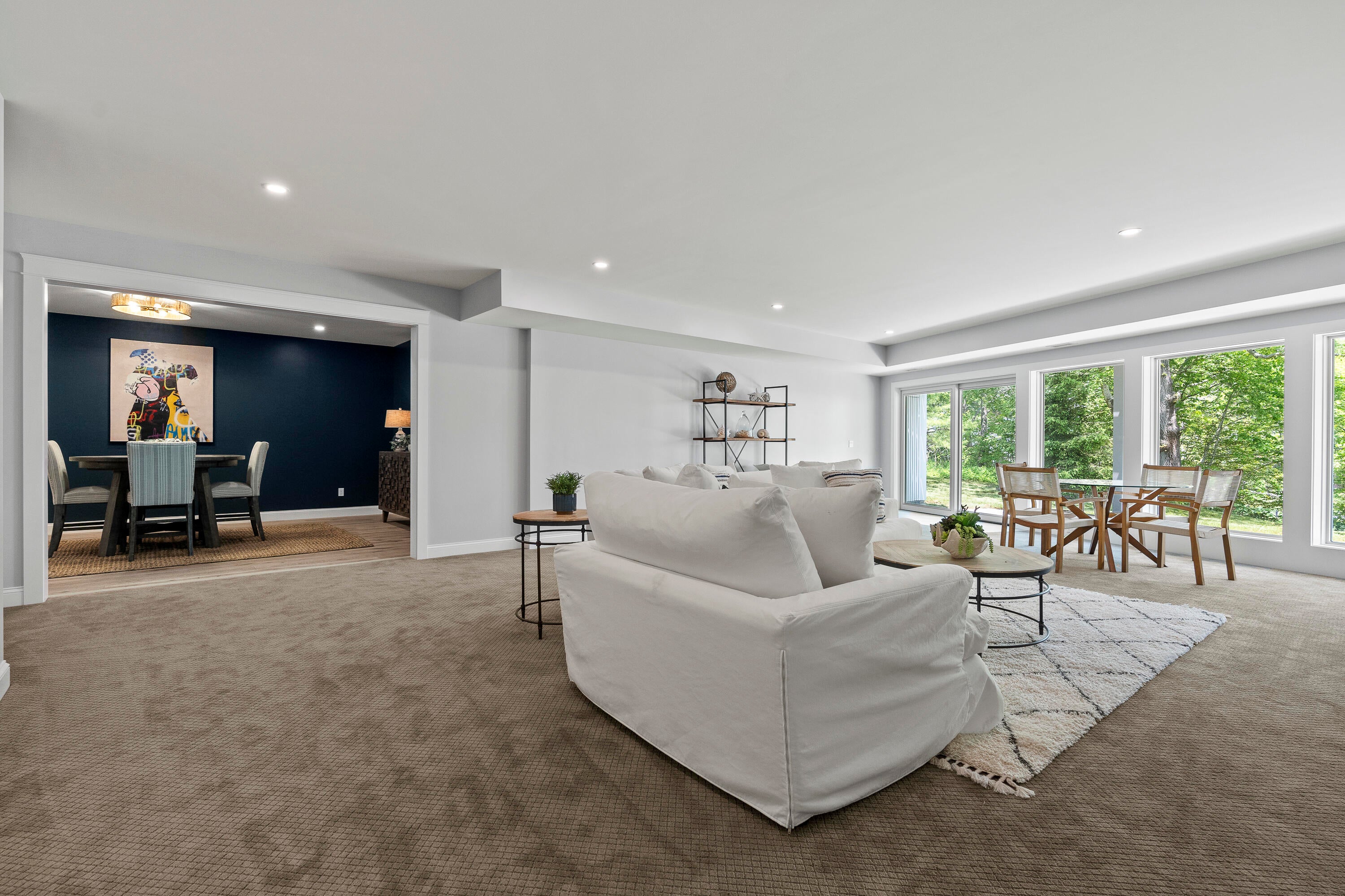 Falmouth, Maine, 04105, United States, 5 Bedrooms Bedrooms, ,6 BathroomsBathrooms,Residential,Active,1853629