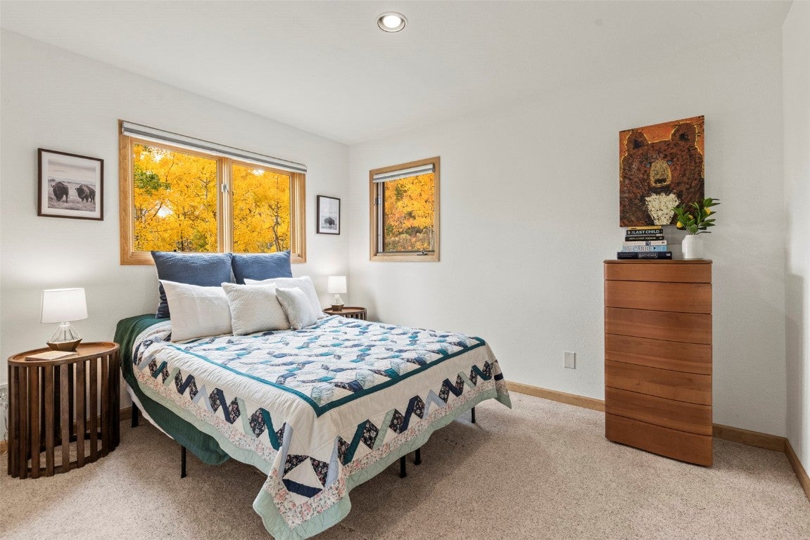 Silverthorne, Colorado, 80498, United States, 3 Bedrooms Bedrooms, ,3 BathroomsBathrooms,Residential,Active,1952609