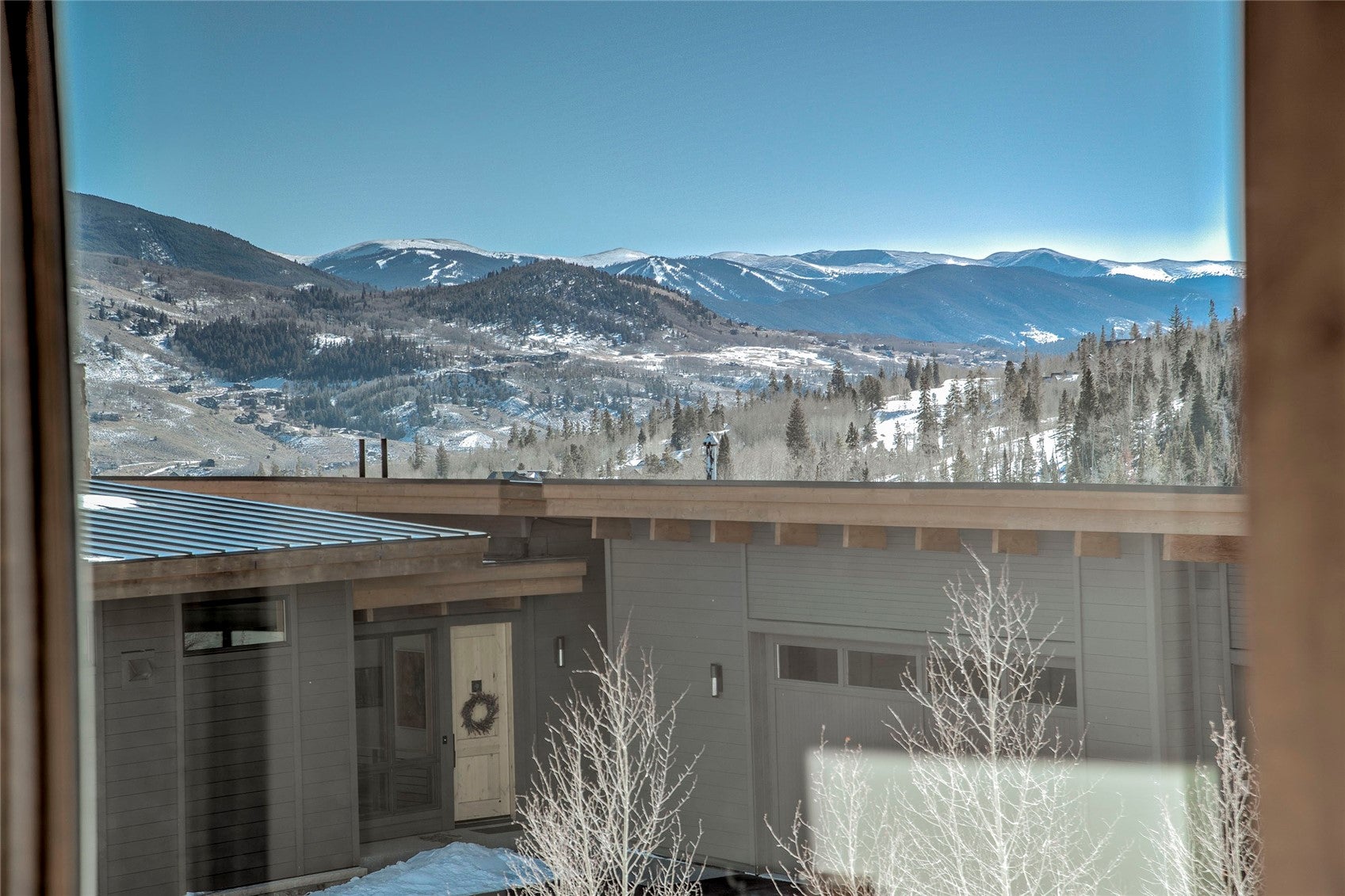Silverthorne, Colorado, 80498, United States, 4 Bedrooms Bedrooms, ,3 BathroomsBathrooms,Residential,Active,2013164