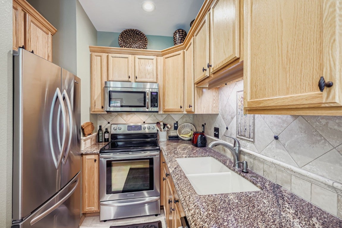 Copper Mountain, Colorado, 80443, United States, 3 Bedrooms Bedrooms, ,4 BathroomsBathrooms,Residential,Active,1912807