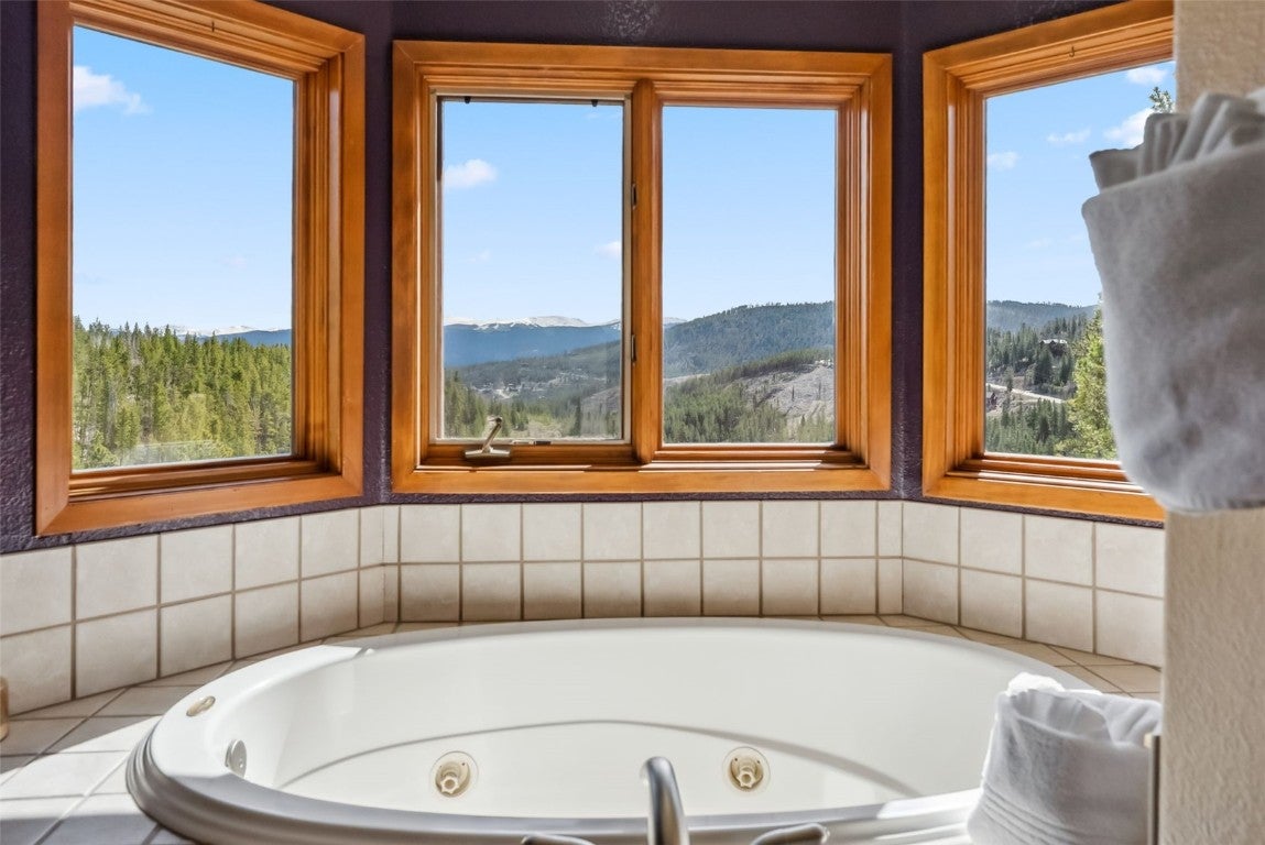 Breckenridge, Colorado, 80424, United States, 3 Bedrooms Bedrooms, ,4 BathroomsBathrooms,Residential,Active,1824027