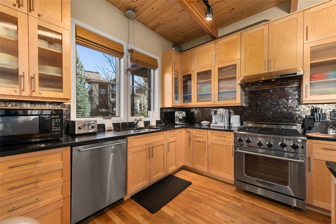 Steamboat Springs, Colorado, 80487, United States, 4 Bedrooms Bedrooms, ,4 BathroomsBathrooms,Residential,Active,1986903