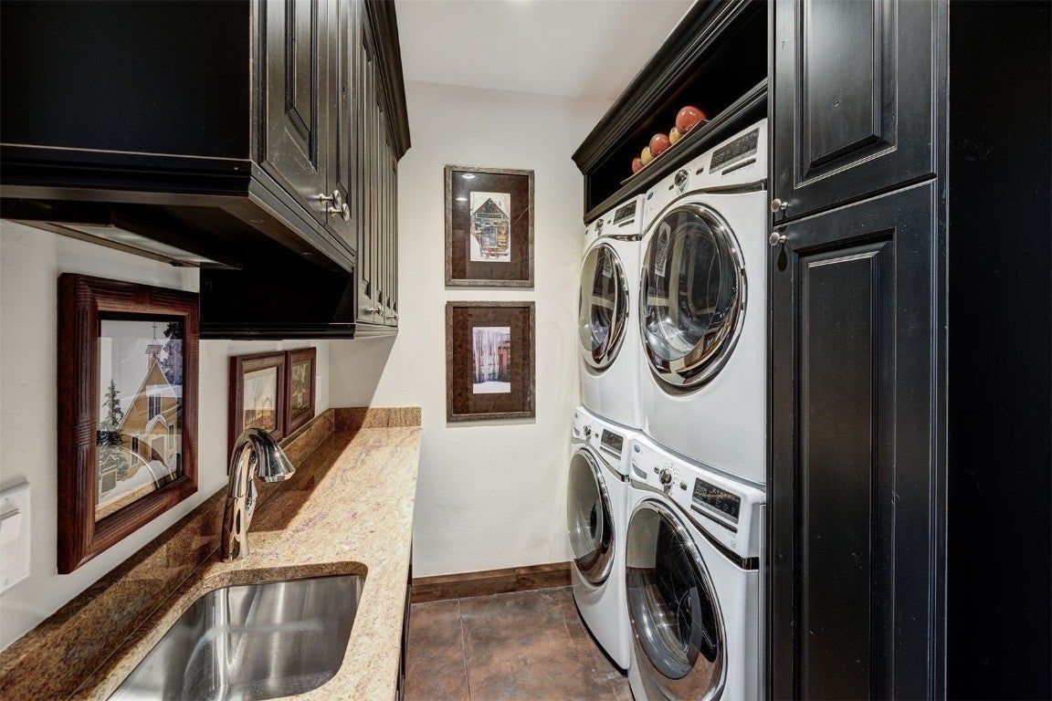 Breckenridge, Colorado, 80424, United States, 5 Bedrooms Bedrooms, ,7 BathroomsBathrooms,Residential,Active,1954012