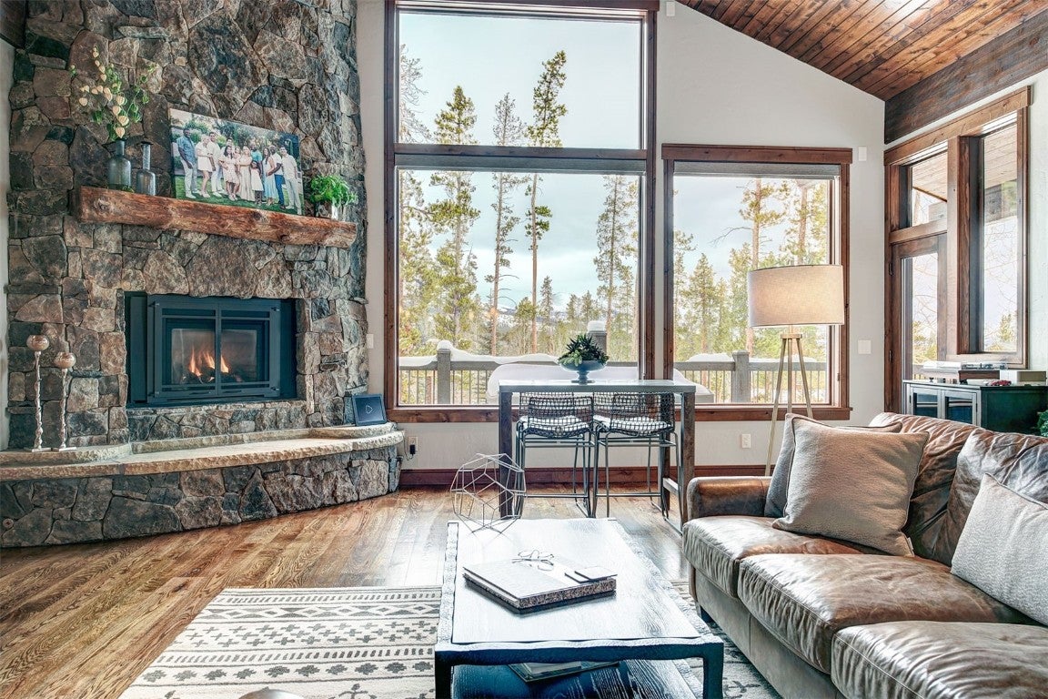 Breckenridge, Colorado, 80424, United States, 4 Bedrooms Bedrooms, ,5 BathroomsBathrooms,Residential,Active,2007239