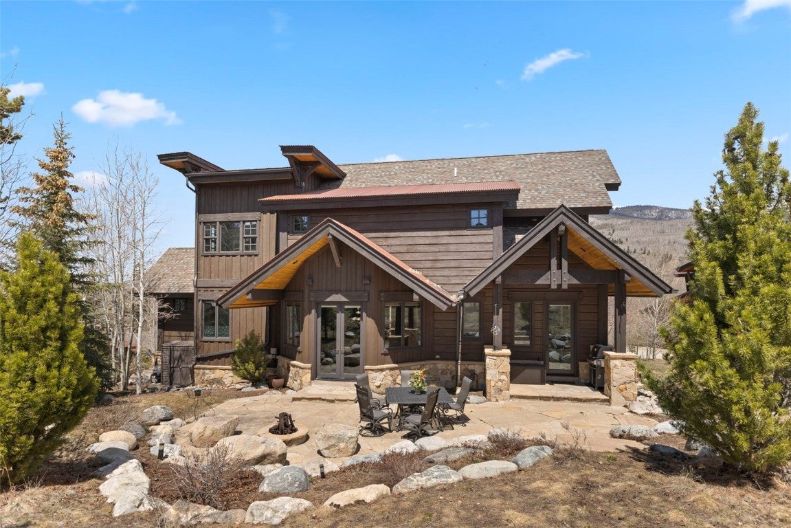 Silverthorne, Colorado, 80498, United States, 4 Bedrooms Bedrooms, ,4 BathroomsBathrooms,Residential,Active,1798243