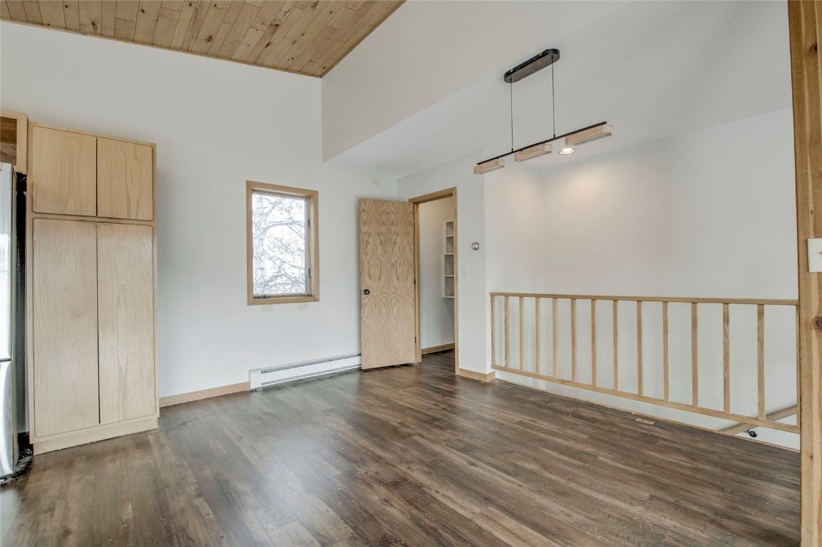 Silverthorne, Colorado, 80498, United States, 5 Bedrooms Bedrooms, ,4 BathroomsBathrooms,Residential,Active,2002610