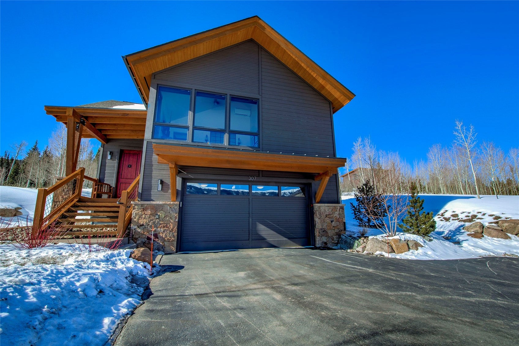 Silverthorne, Colorado, 80498, United States, 4 Bedrooms Bedrooms, ,3 BathroomsBathrooms,Residential,Active,2013164
