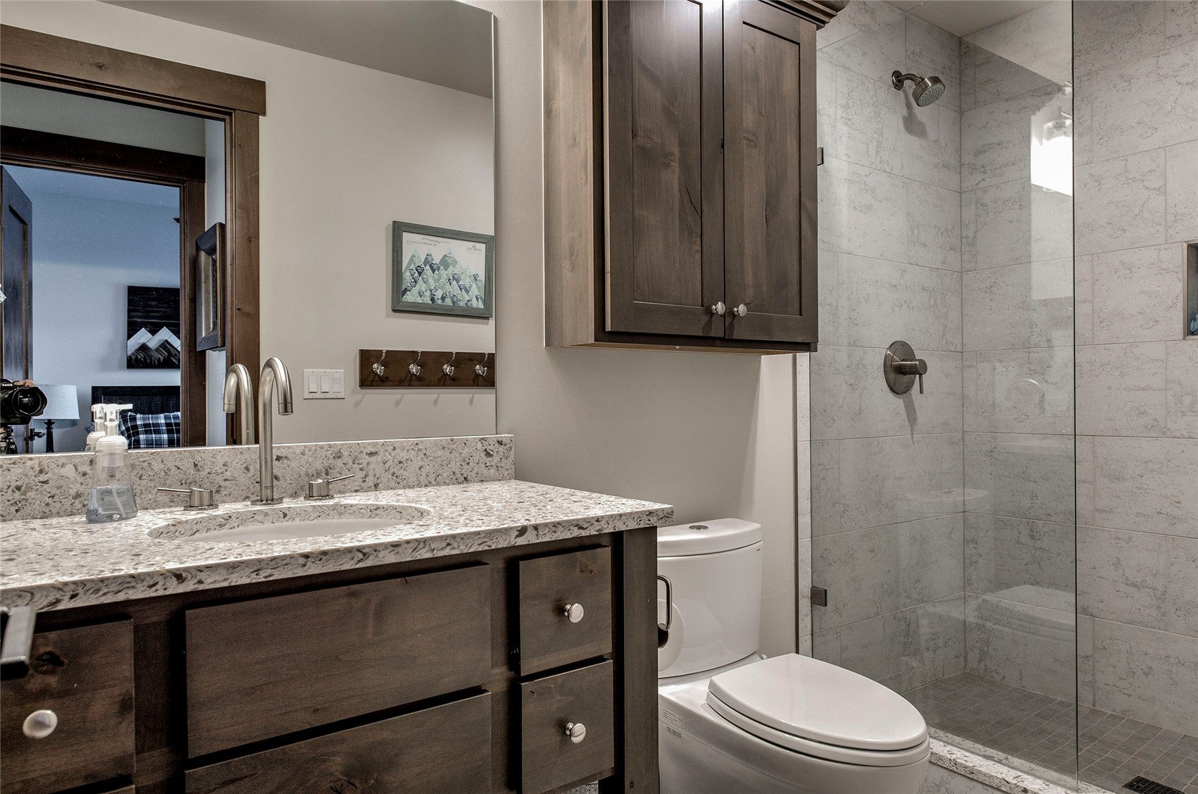 Silverthorne, Colorado, 80498, United States, 4 Bedrooms Bedrooms, ,3 BathroomsBathrooms,Residential,Active,2013164