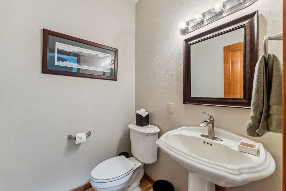 Breckenridge, Colorado, 80424, United States, 3 Bedrooms Bedrooms, ,4 BathroomsBathrooms,Residential,Active,1824027