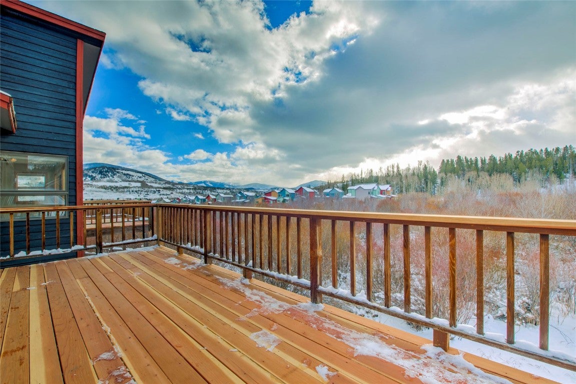 Silverthorne, Colorado, 80498, United States, 5 Bedrooms Bedrooms, ,4 BathroomsBathrooms,Residential,Active,2002610