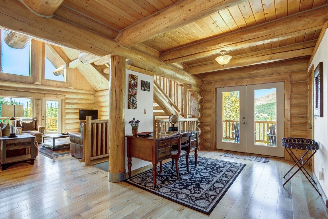Alma, Colorado, 80420, United States, 3 Bedrooms Bedrooms, ,3 BathroomsBathrooms,Residential,Active,1914825