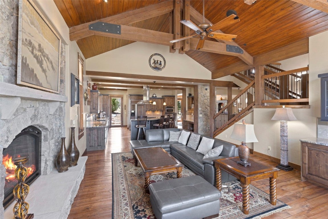 Silverthorne, Colorado, 80498, United States, 4 Bedrooms Bedrooms, ,4 BathroomsBathrooms,Residential,Active,1798243