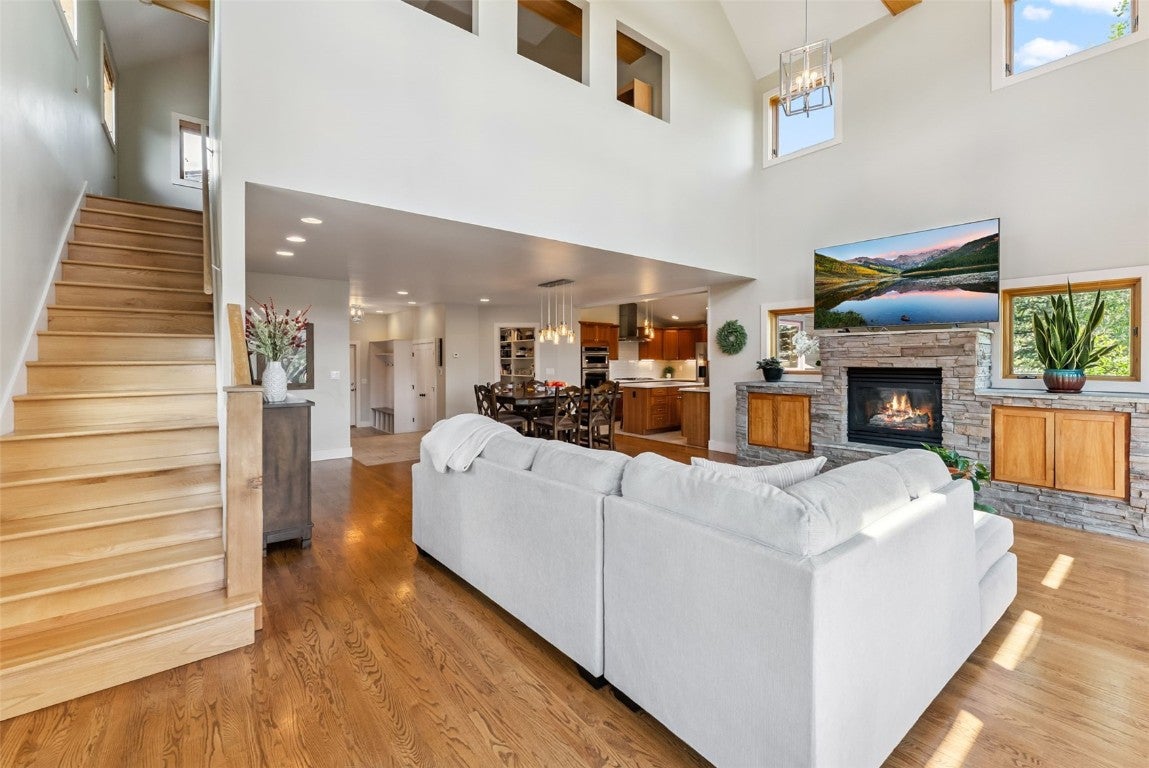 Dillon, Colorado, 80435, United States, 4 Bedrooms Bedrooms, ,3 BathroomsBathrooms,Residential,Active,1886797