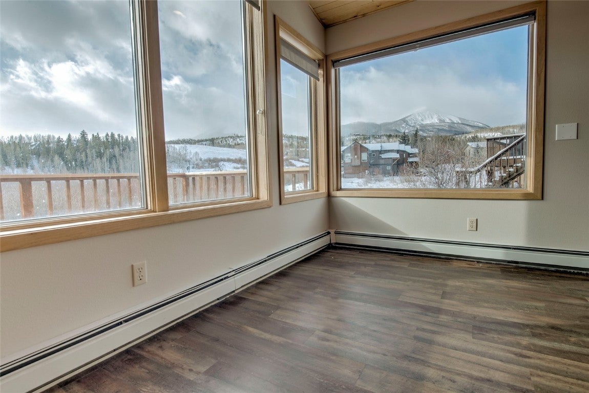 Silverthorne, Colorado, 80498, United States, 5 Bedrooms Bedrooms, ,4 BathroomsBathrooms,Residential,Active,2002610