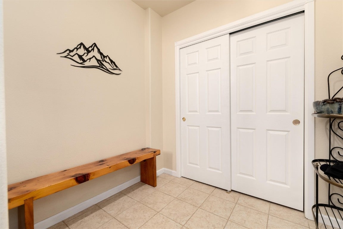 Dillon, Colorado, 80435, United States, 2 Bedrooms Bedrooms, ,3 BathroomsBathrooms,Residential,Active,1703841
