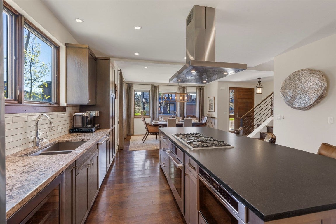 Breckenridge, Colorado, 80424, United States, 3 Bedrooms Bedrooms, ,4 BathroomsBathrooms,Residential,Active,1824916