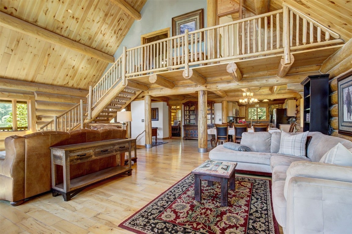 Alma, Colorado, 80420, United States, 3 Bedrooms Bedrooms, ,3 BathroomsBathrooms,Residential,Active,1914825