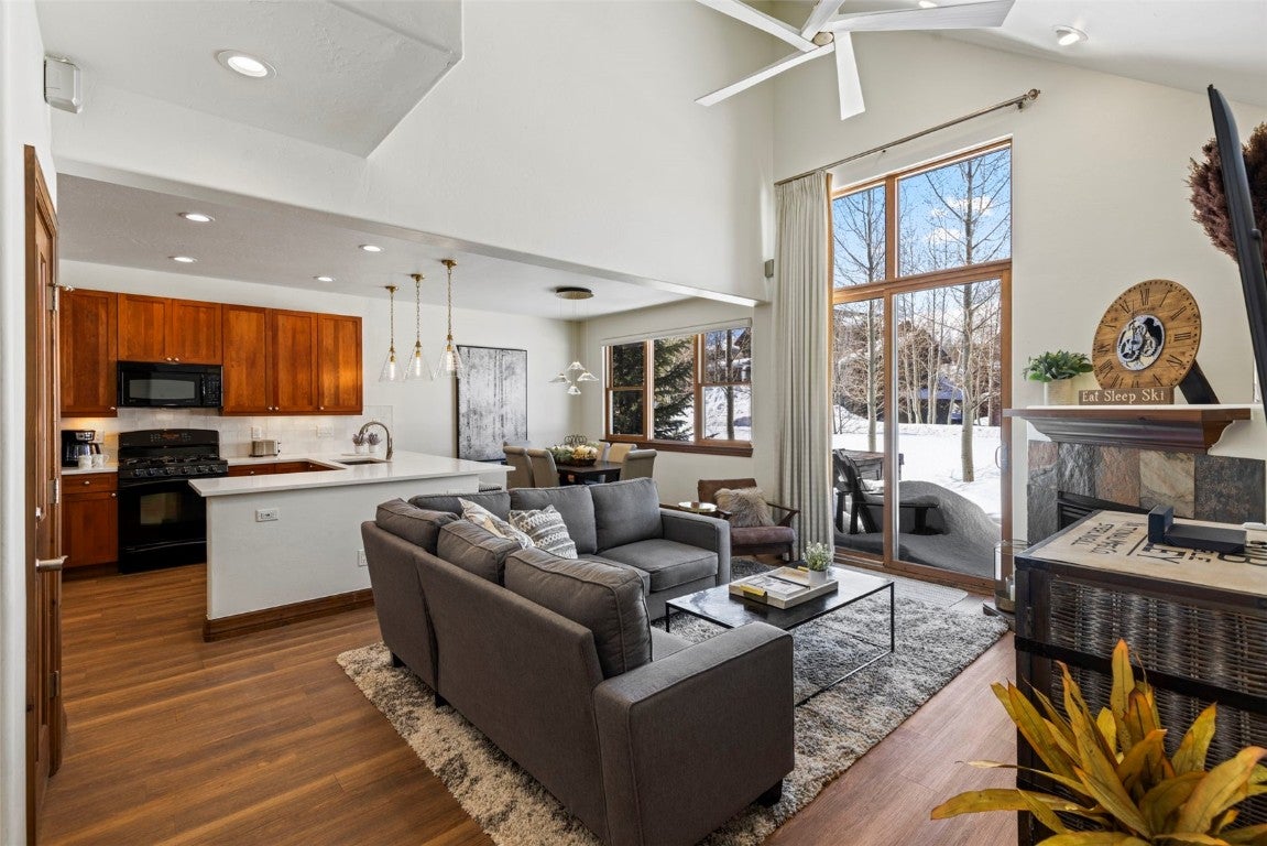 Breckenridge, Colorado, 80424, United States, 4 Bedrooms Bedrooms, ,4 BathroomsBathrooms,Residential,Active,1797967