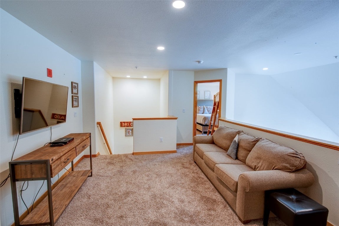 Keystone, Colorado, 80435, United States, 4 Bedrooms Bedrooms, ,4 BathroomsBathrooms,Residential,Active,1884906