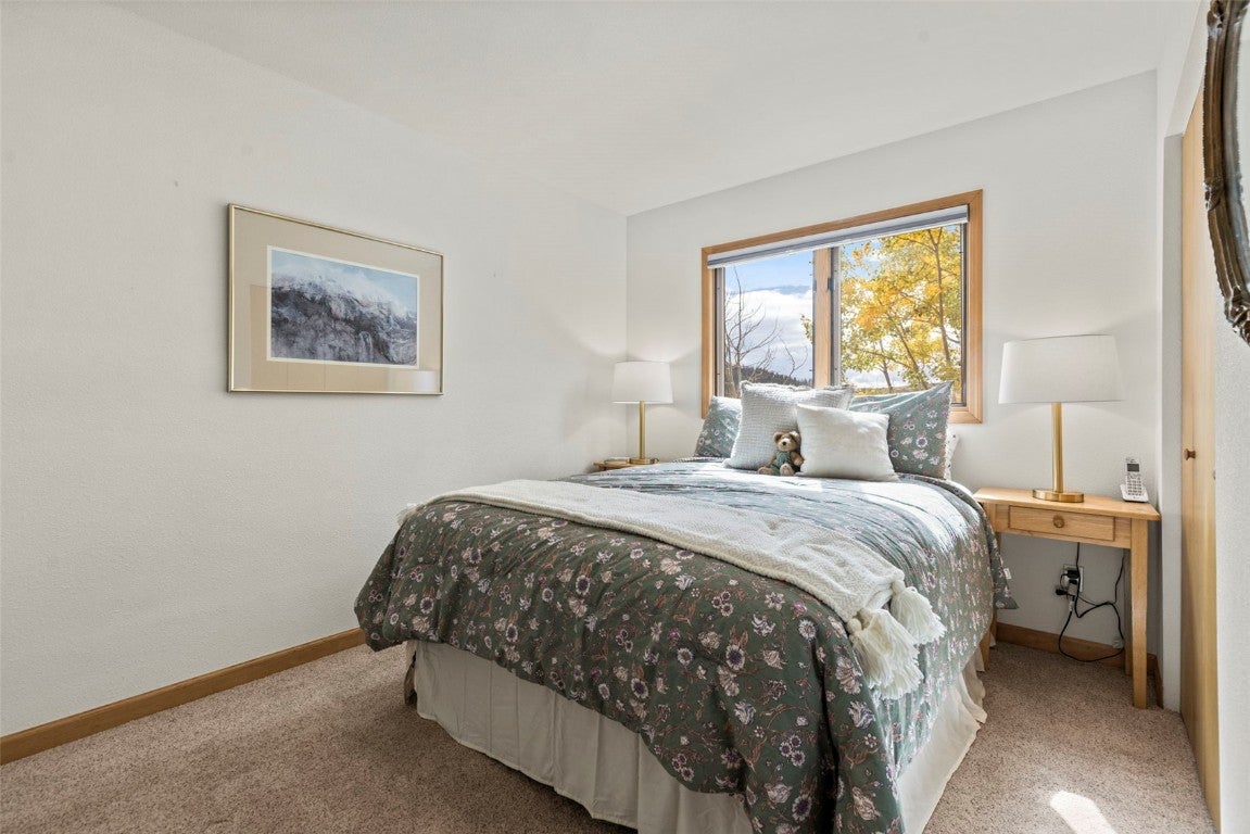 Silverthorne, Colorado, 80498, United States, 3 Bedrooms Bedrooms, ,3 BathroomsBathrooms,Residential,Active,1952609