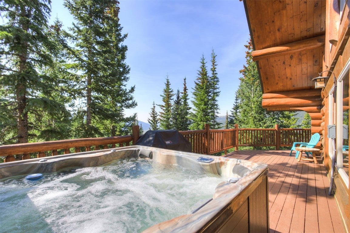 Alma, Colorado, 80420, United States, 3 Bedrooms Bedrooms, ,3 BathroomsBathrooms,Residential,Active,1914825