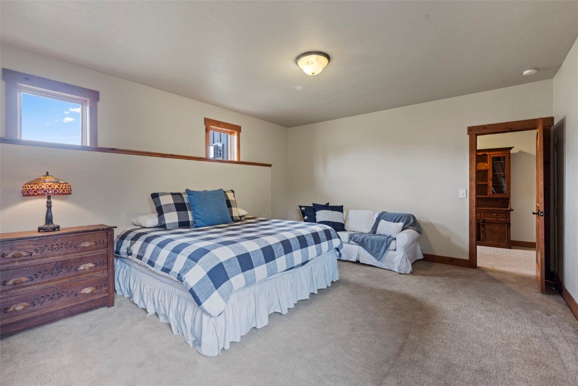 Dillon, Colorado, 80435, United States, 4 Bedrooms Bedrooms, ,5 BathroomsBathrooms,Residential,Active,1825073