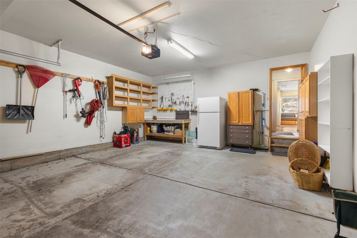 Dillon, Colorado, 80435, United States, 4 Bedrooms Bedrooms, ,4 BathroomsBathrooms,Residential,Active,2007282