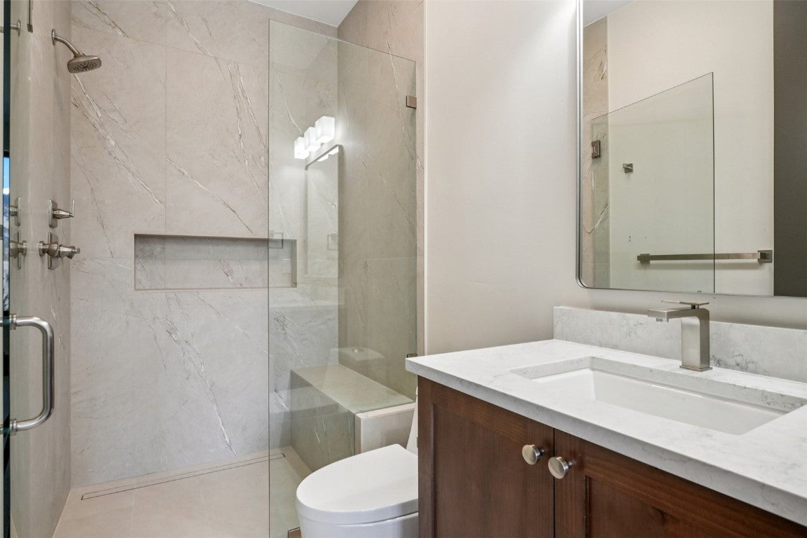 Silverthorne, Colorado, 80498, United States, 5 Bedrooms Bedrooms, ,6 BathroomsBathrooms,Residential,Active,2012660