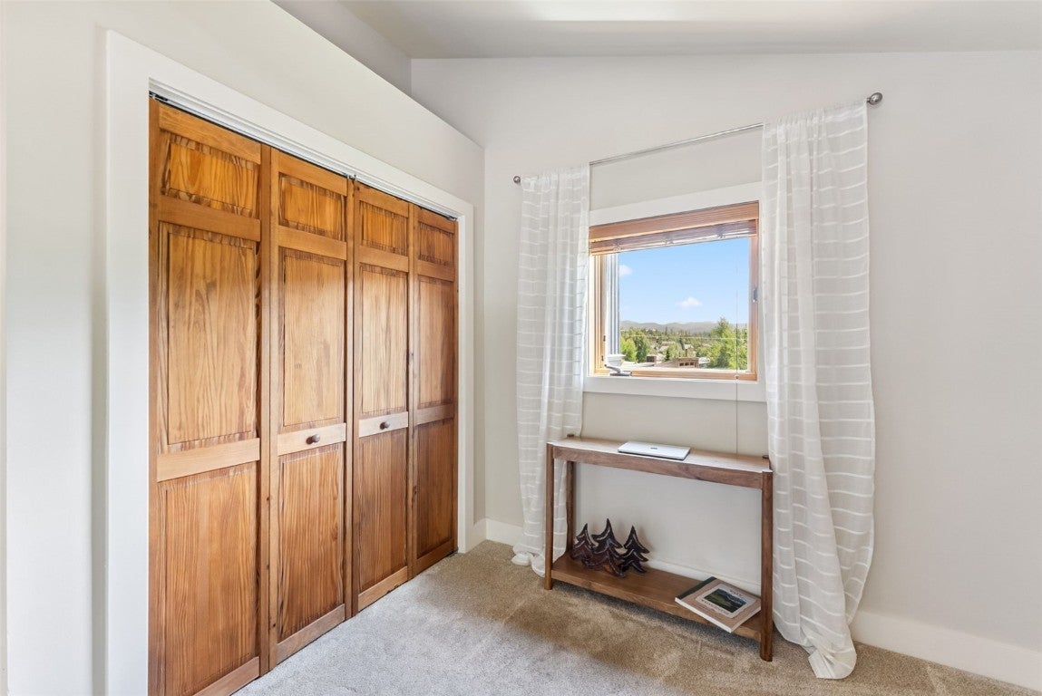 Dillon, Colorado, 80435, United States, 4 Bedrooms Bedrooms, ,3 BathroomsBathrooms,Residential,Active,1886797