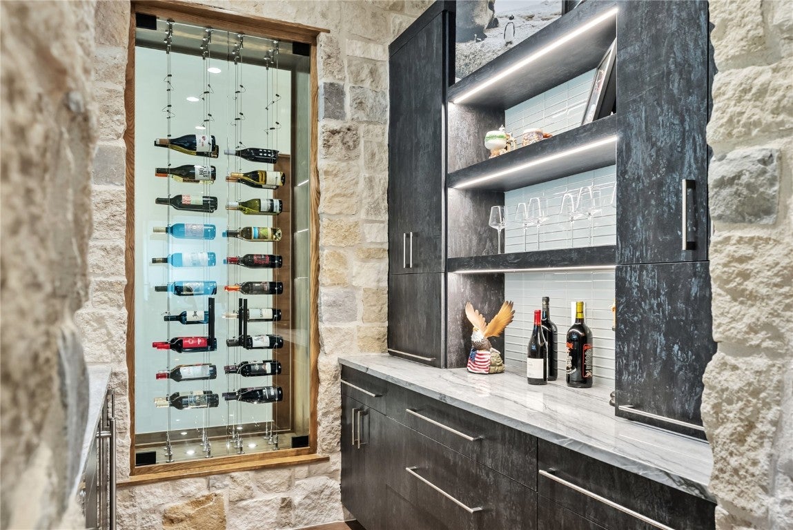 Silverthorne, Colorado, 80498, United States, 5 Bedrooms Bedrooms, ,7 BathroomsBathrooms,Residential,Active,1965822