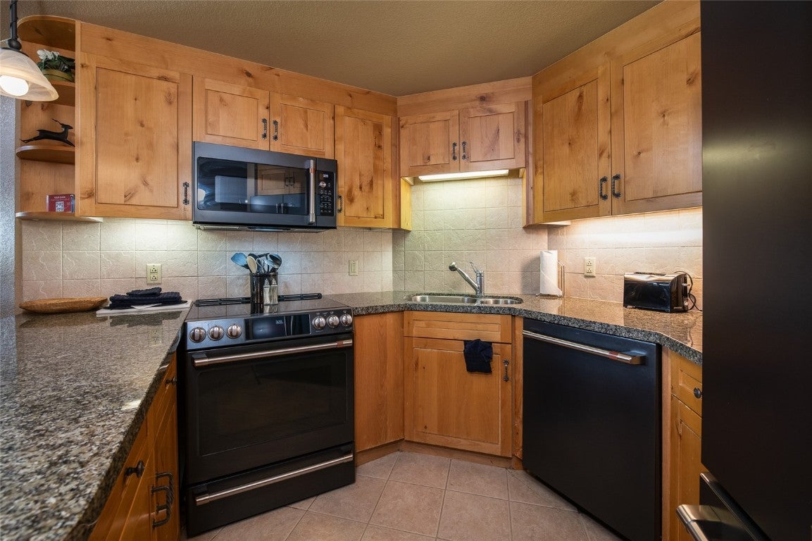 Steamboat Springs, Colorado, 80487, United States, 4 Bedrooms Bedrooms, ,4 BathroomsBathrooms,Residential,Active,2011428