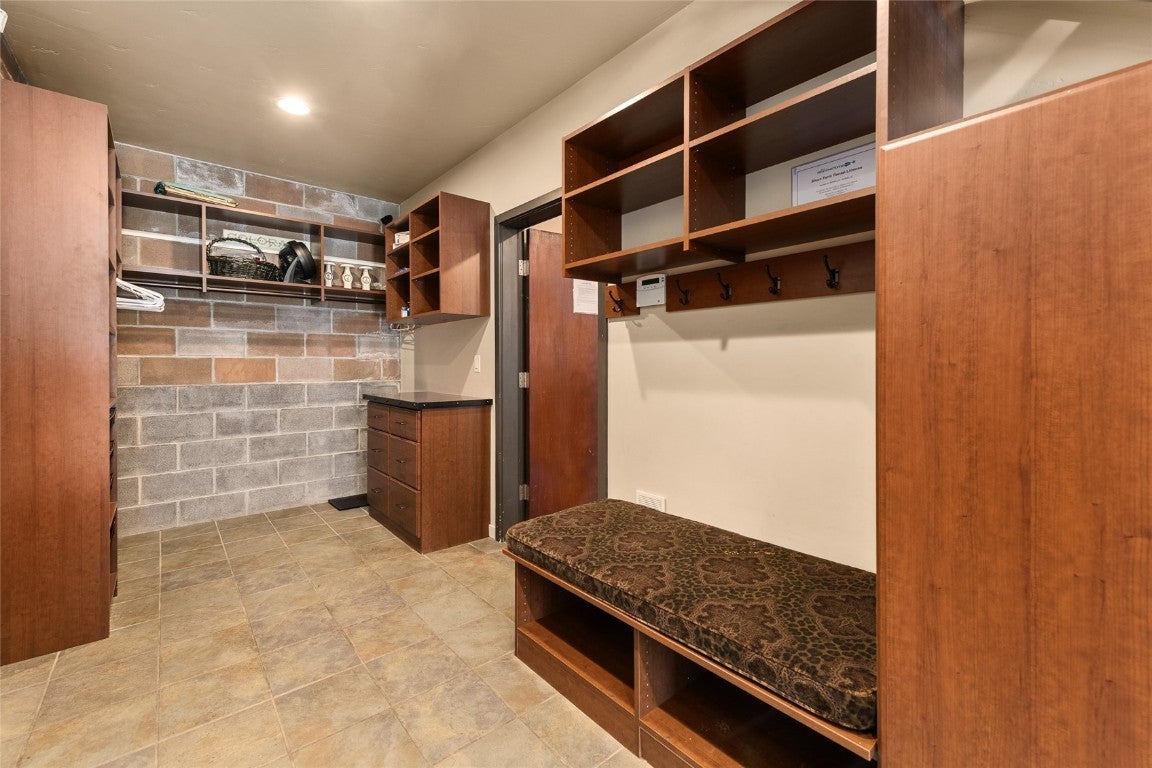 Steamboat Springs, Colorado, 80487, United States, 4 Bedrooms Bedrooms, ,4 BathroomsBathrooms,Residential,Active,1986903