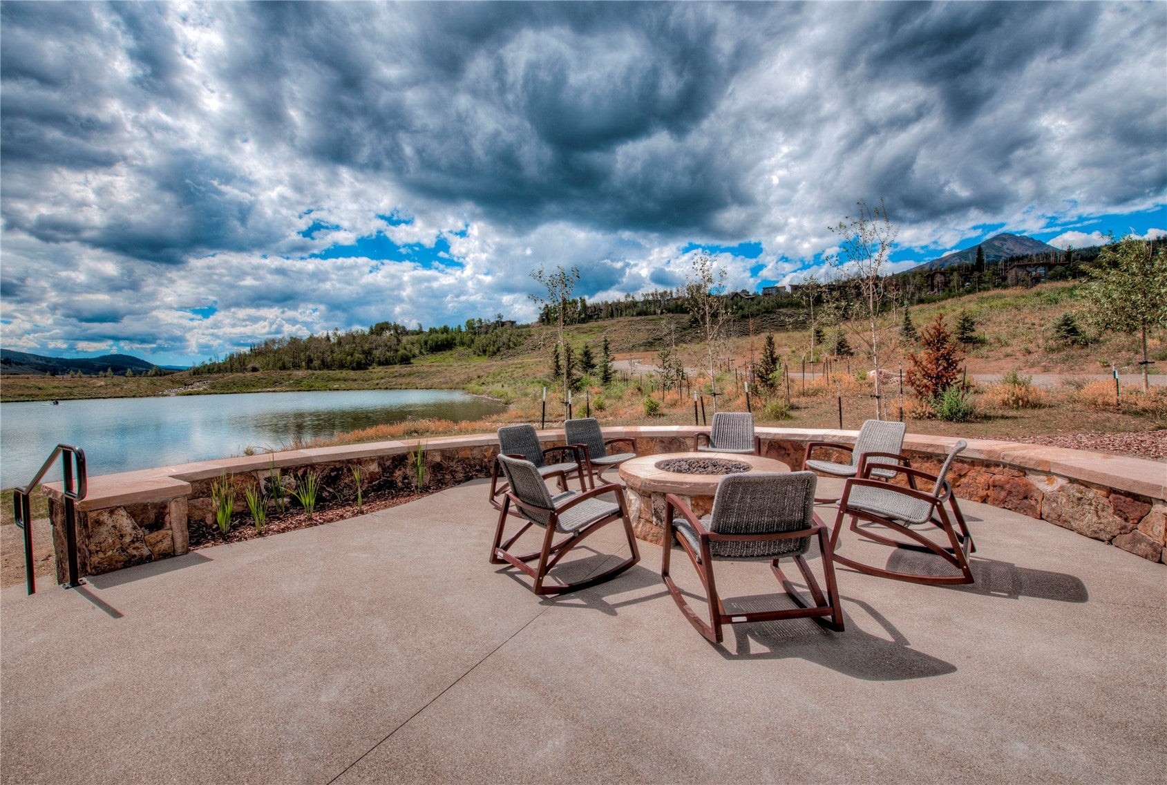 Silverthorne, Colorado, 80498, United States, 4 Bedrooms Bedrooms, ,3 BathroomsBathrooms,Residential,Active,2013164