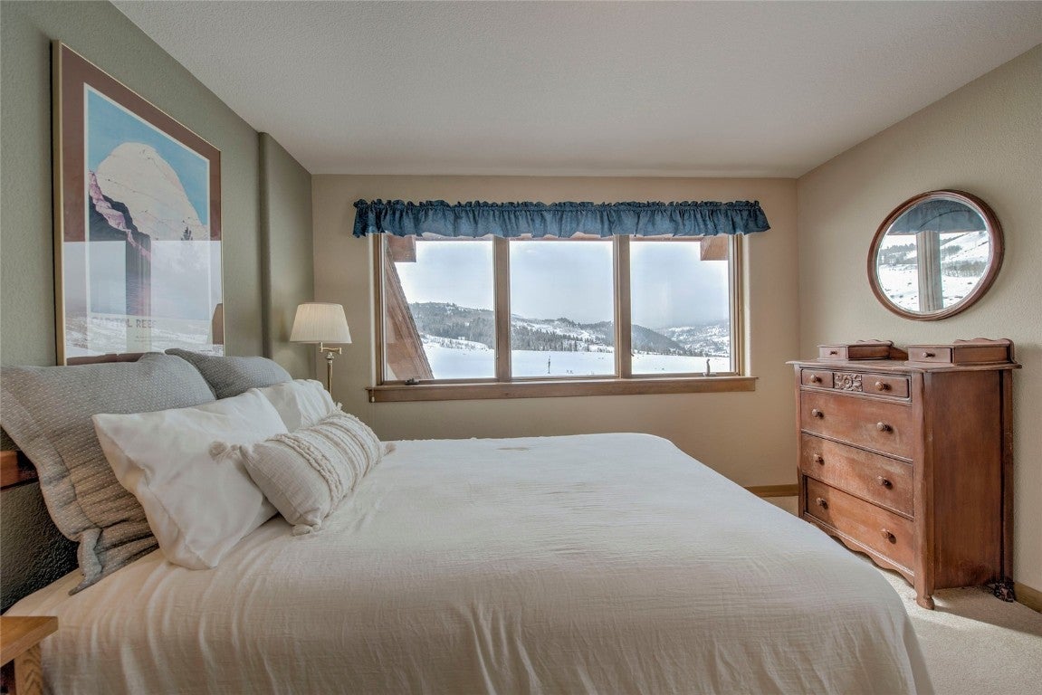 Silverthorne, Colorado, 80498, United States, 4 Bedrooms Bedrooms, ,4 BathroomsBathrooms,Residential,Active,1726921