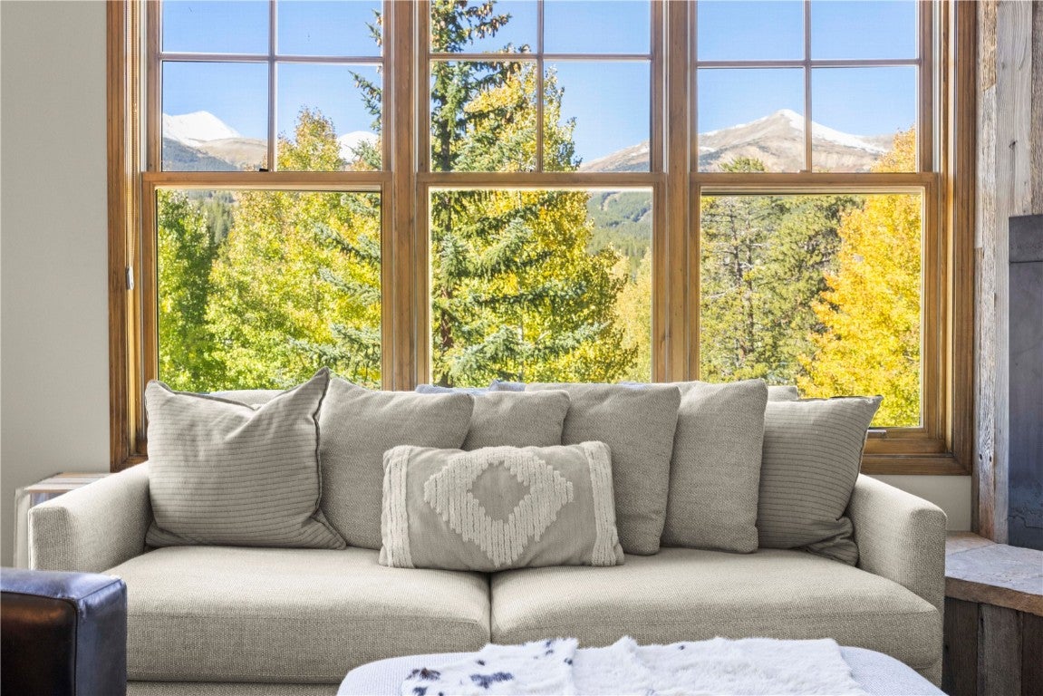 Breckenridge, Colorado, 80424, United States, 3 Bedrooms Bedrooms, ,3 BathroomsBathrooms,Residential,Active,1946314