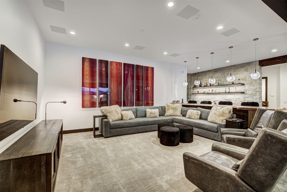 Silverthorne, Colorado, 80498, United States, ,7 BathroomsBathrooms,Residential,Active,1756445