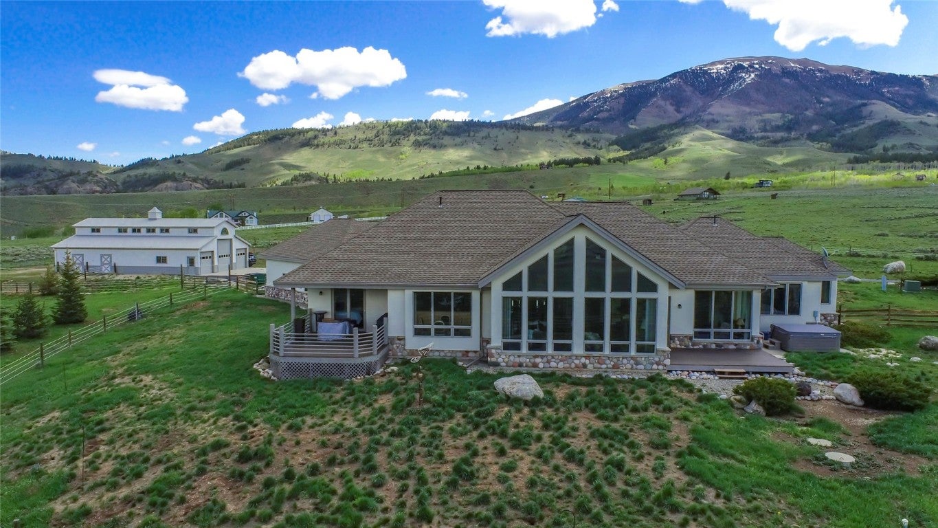 Silverthorne, Colorado, 80498, United States, 4 Bedrooms Bedrooms, ,3 BathroomsBathrooms,Residential,Active,1734933