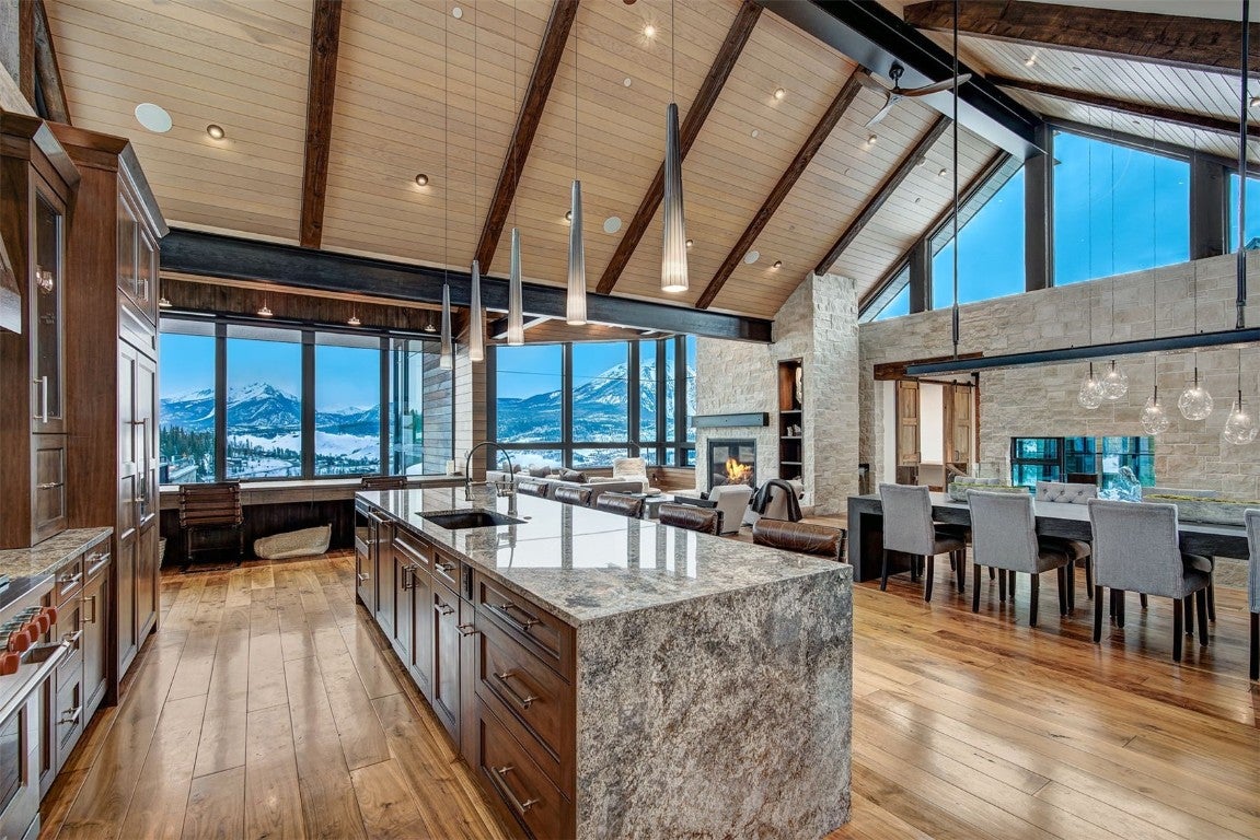 Silverthorne, Colorado, 80498, United States, ,7 BathroomsBathrooms,Residential,Active,1756445