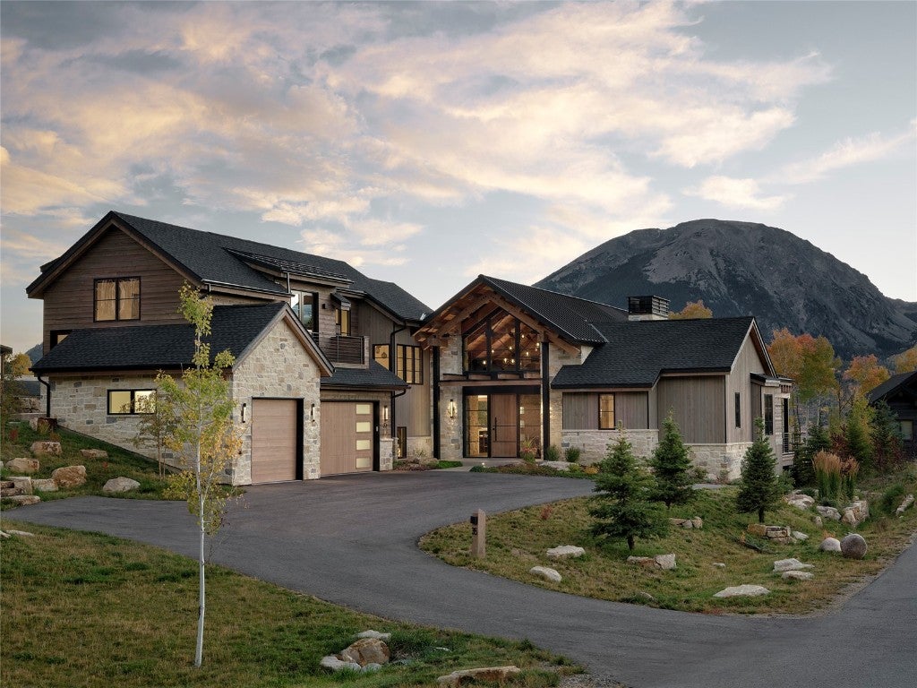 Silverthorne, Colorado, 80498, United States, 5 Bedrooms Bedrooms, ,7 BathroomsBathrooms,Residential,Active,1965822 Silverthorne, Colorado, 80498, United States, 5 Bedrooms Bedrooms, ,7 BathroomsBathrooms,Residential,Active,1965822