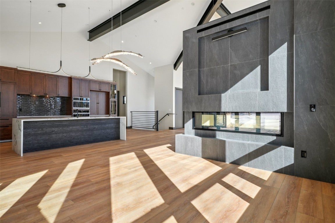 Silverthorne, Colorado, 80498, United States, 5 Bedrooms Bedrooms, ,6 BathroomsBathrooms,Residential,Active,2012660