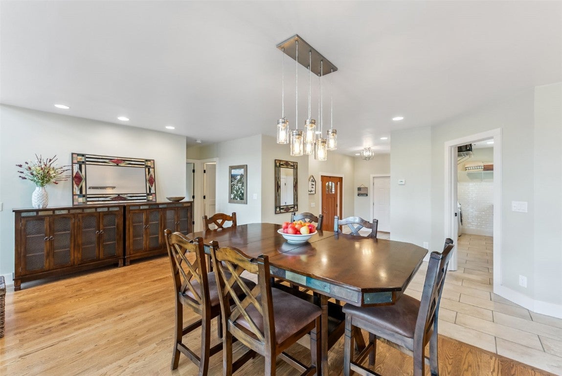 Dillon, Colorado, 80435, United States, 4 Bedrooms Bedrooms, ,3 BathroomsBathrooms,Residential,Active,1886797