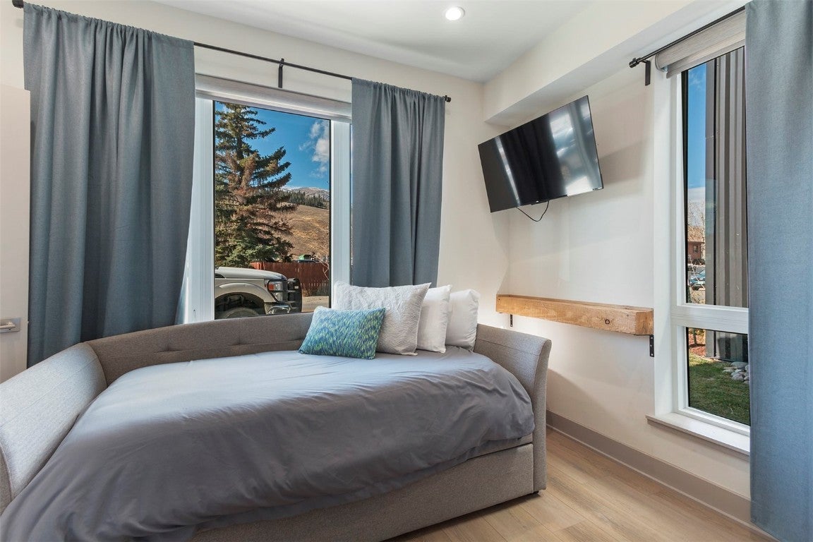 Silverthorne, Colorado, 80498, United States, 3 Bedrooms Bedrooms, ,4 BathroomsBathrooms,Residential,Active,1920266