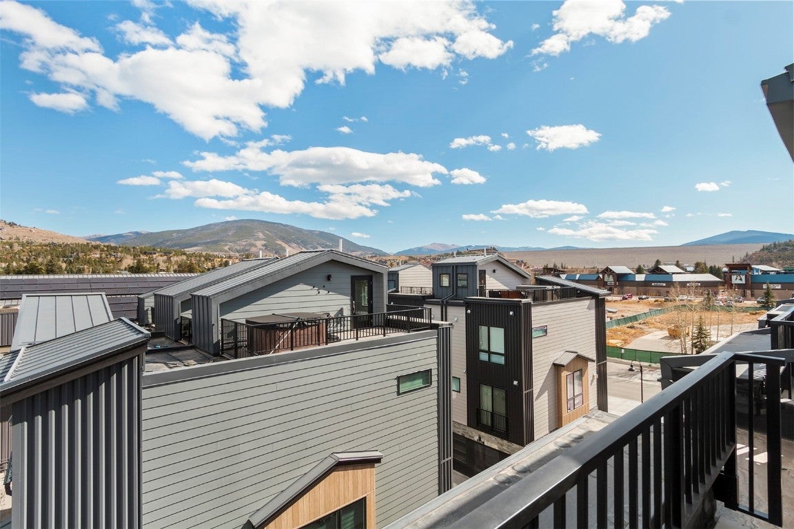 Silverthorne, Colorado, 80498, United States, 3 Bedrooms Bedrooms, ,4 BathroomsBathrooms,Residential,Active,1920266