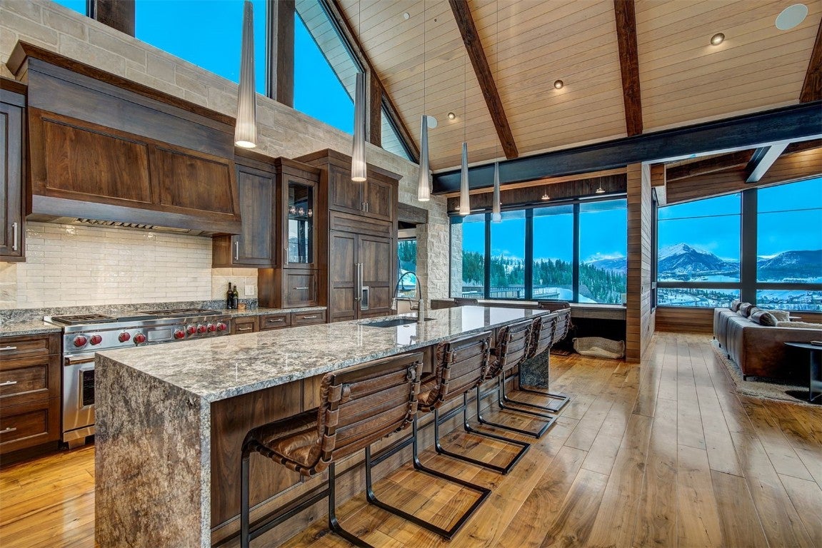 Silverthorne, Colorado, 80498, United States, ,7 BathroomsBathrooms,Residential,Active,1756445