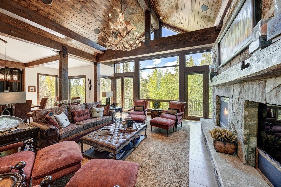 Breckenridge, Colorado, 80424, United States, 5 Bedrooms Bedrooms, ,7 BathroomsBathrooms,Residential,Active,1954012