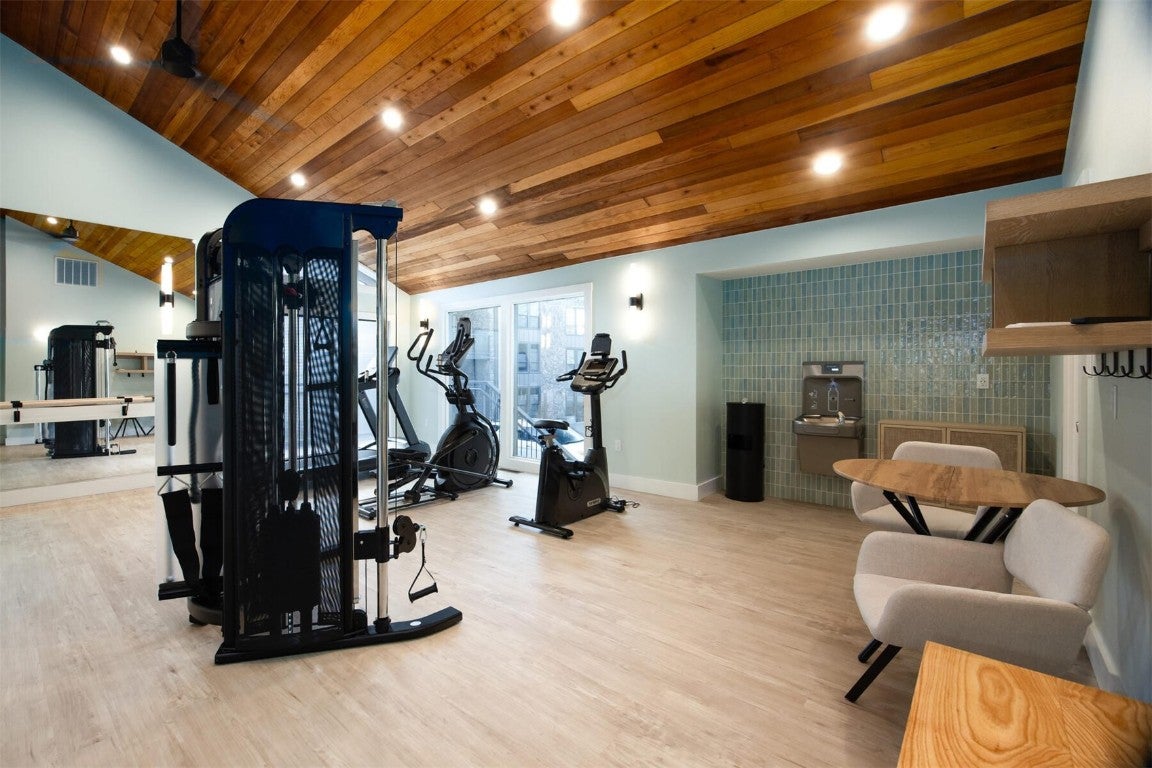 Dillon, Colorado, 80435, United States, 2 Bedrooms Bedrooms, ,2 BathroomsBathrooms,Residential,Active,1992223