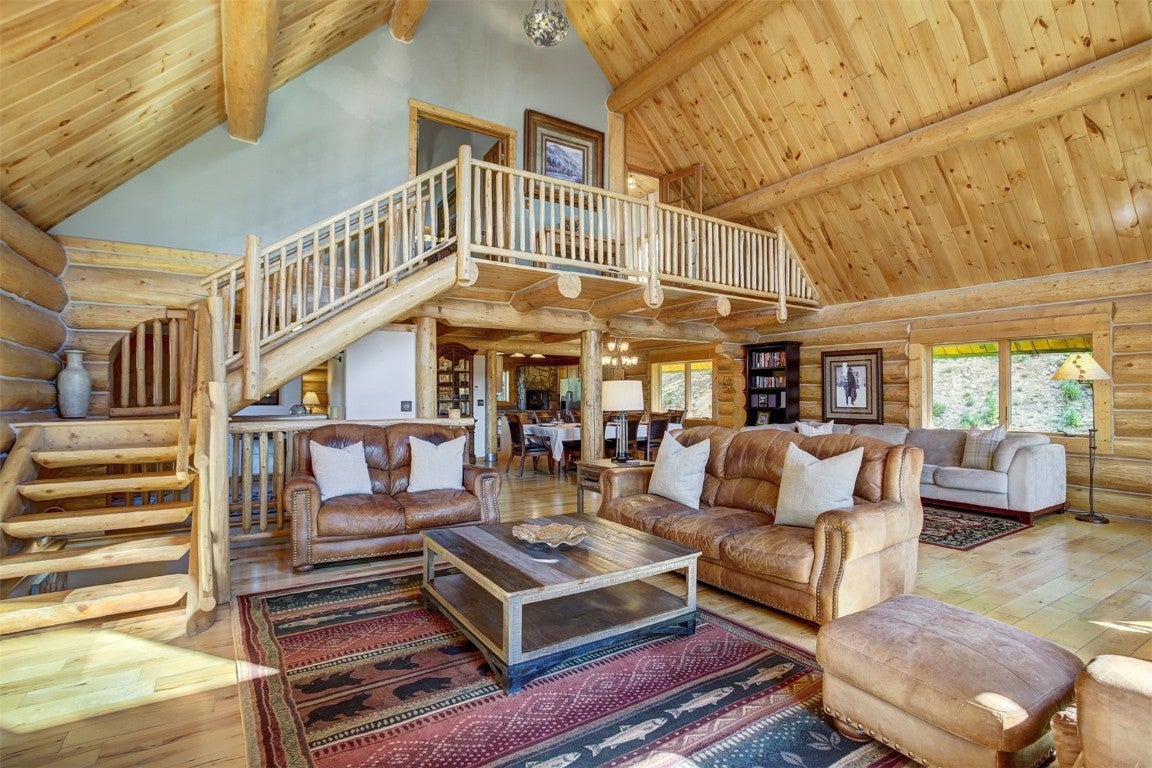 Alma, Colorado, 80420, United States, 3 Bedrooms Bedrooms, ,3 BathroomsBathrooms,Residential,Active,1914825