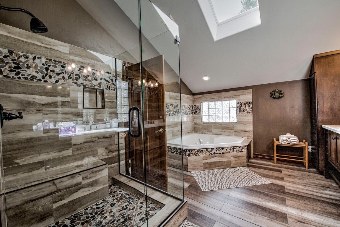 Breckenridge, Colorado, 80424, United States, 6 Bedrooms Bedrooms, ,6 BathroomsBathrooms,Residential,Active,1825078